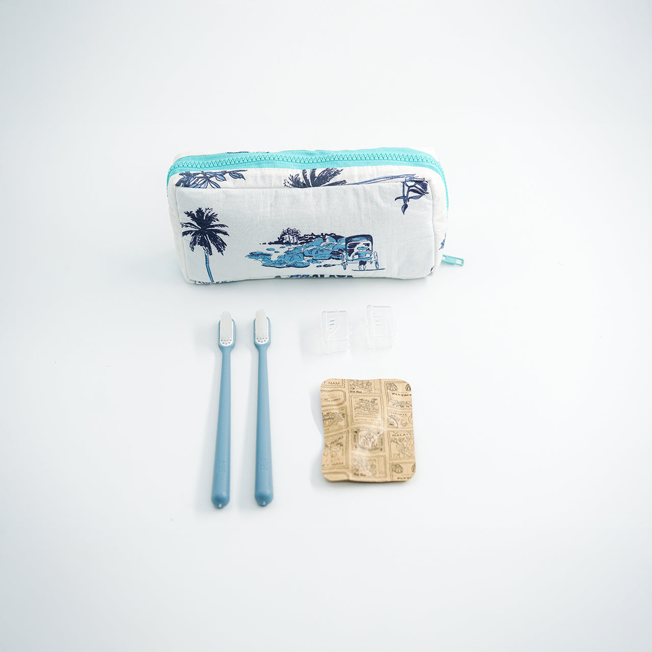 BRiN x Pantoum: Travel Kit - Toile de Malaya
